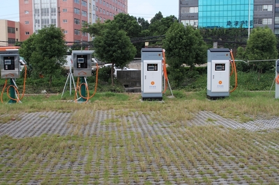 星懷天下 | 廣州白云國際汽車城迎來便捷快充樁，賦能新能源車主